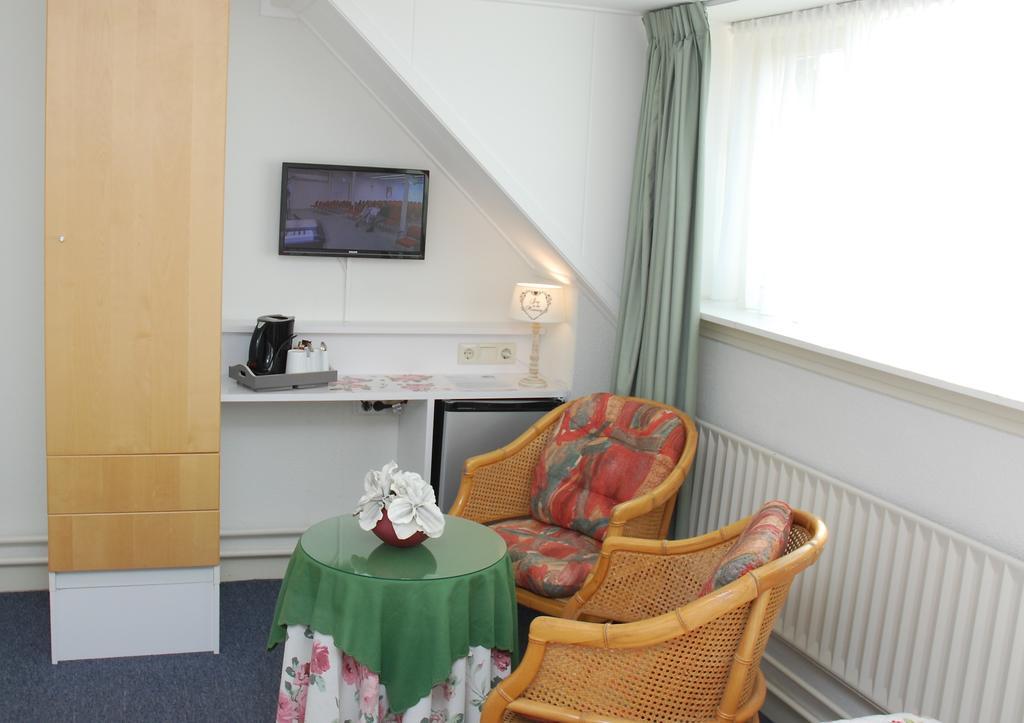 Bed And No Breakfast Joy Bed & Breakfast Noordwijk Exterior photo